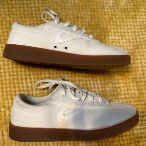 Tretorn  NYLITE  Casual Sneakers Women Shoes Size 9 M, White